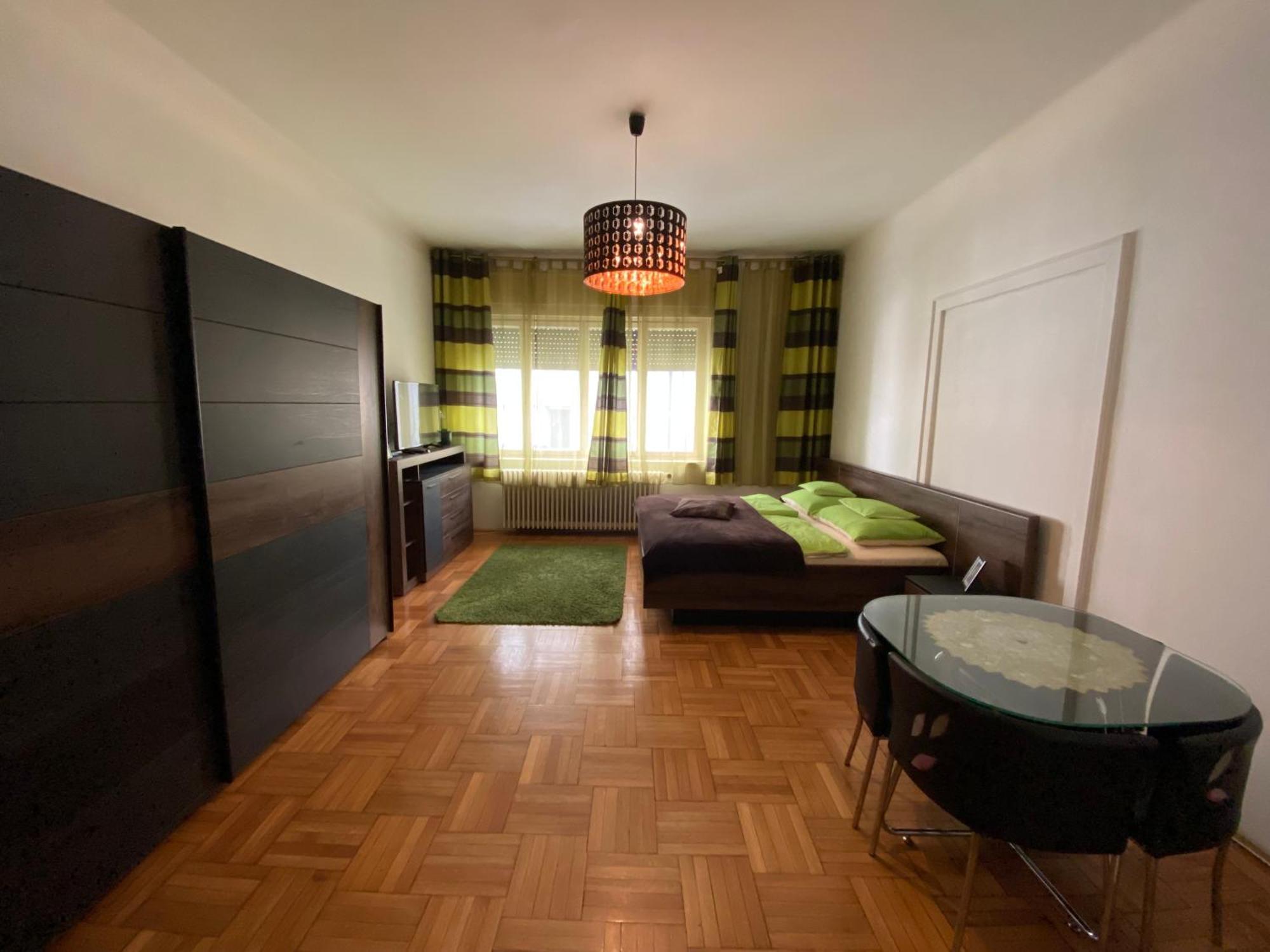 Come & Stay Apartments And Rooms City Center Budapest Exterior photo