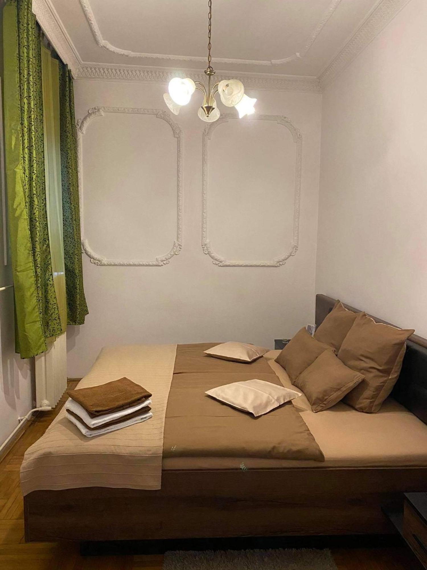 Come & Stay Apartments And Rooms City Center Budapest Exterior photo