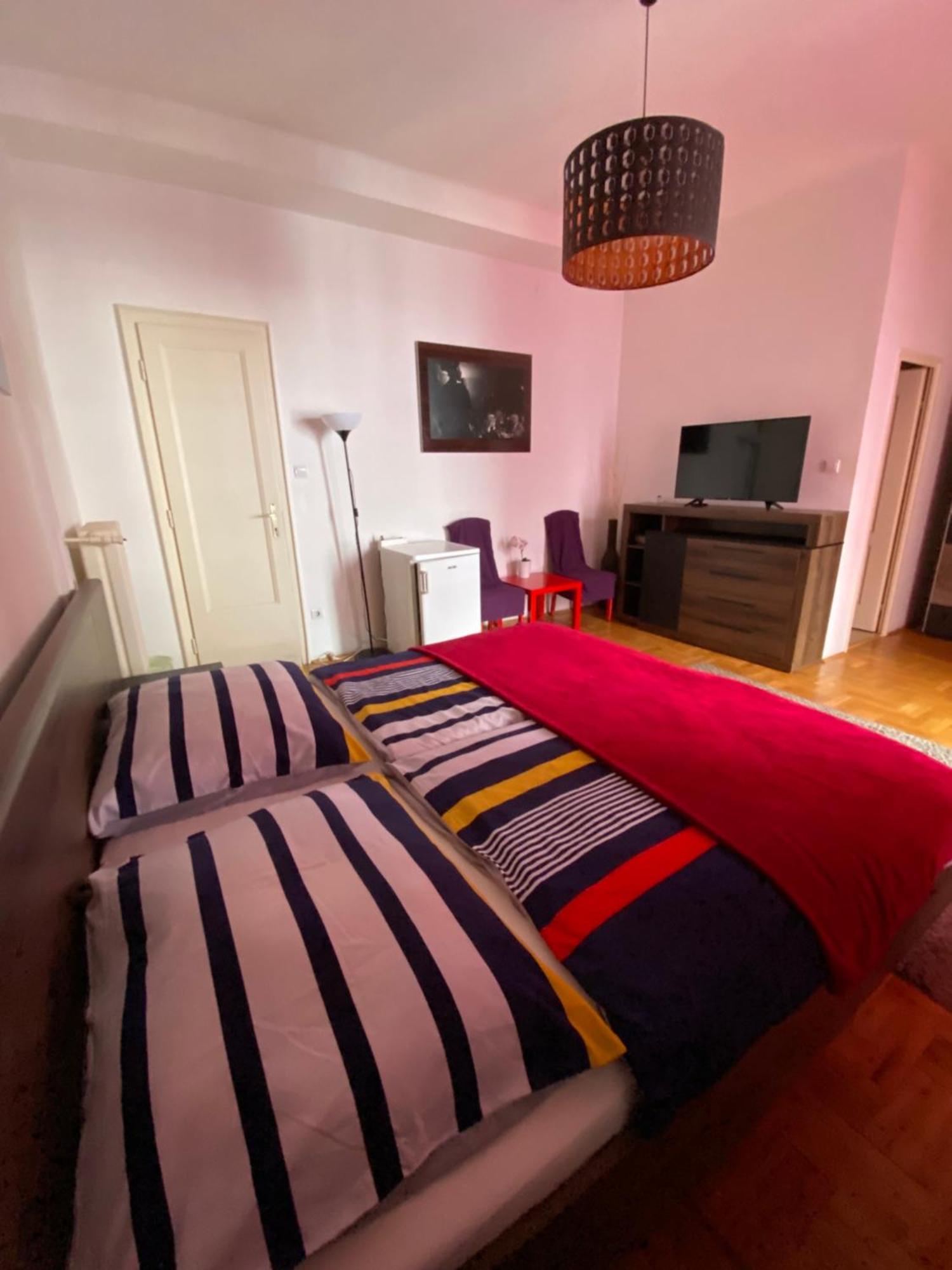 Come & Stay Apartments And Rooms City Center Budapest Exterior photo