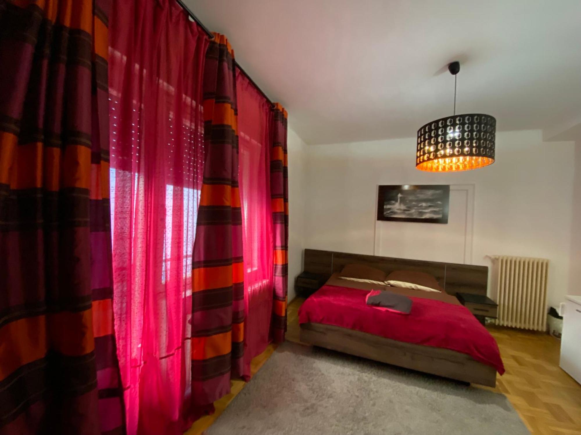 Come & Stay Apartments And Rooms City Center Budapest Exterior photo